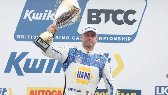 Саттон продлил контракт с BTCC еще на пять лет